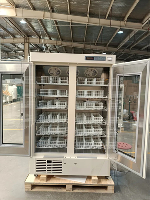 658L یخچال بانک خون درب شیشه ای دوگانه با سبد خون و پوشش اسپری شده در خارج